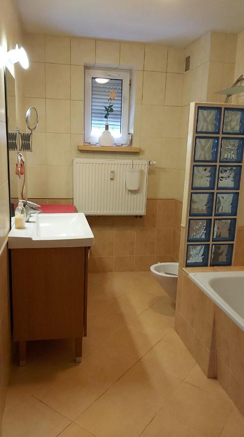 Lesny Apartament ビャウィストク エクステリア 写真